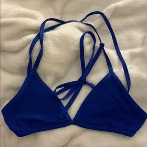 blueberry triangle top